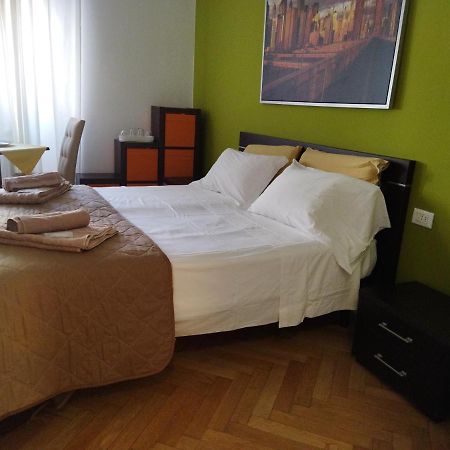 Piazza Goldoni Rooms Trieste Exterior photo